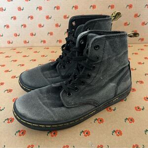 ✨ Dr. Martens Doc Martens Women’s Black Gray Canvas Shoes 7